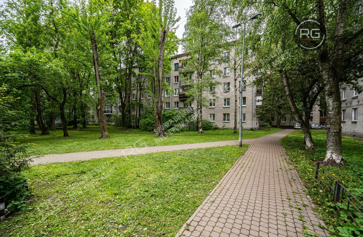   3-к квартира недалеко от метро, 53 кв.м. 