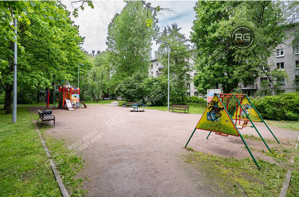   3-к квартира недалеко от метро, 53 кв.м. 