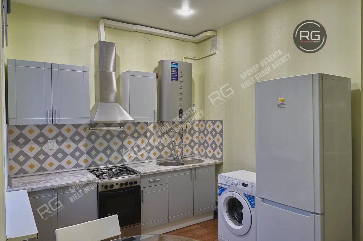  3-к квартира рядом с метро, 76 кв.м. 