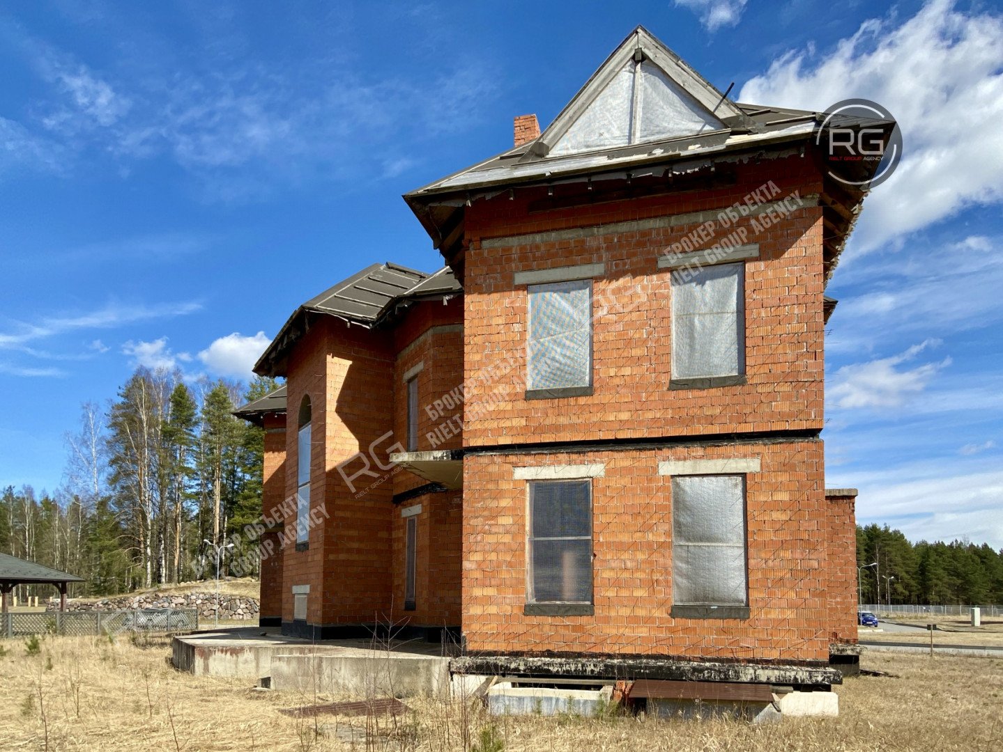   Кирпичный дом 685 м2, 685 кв.м. 