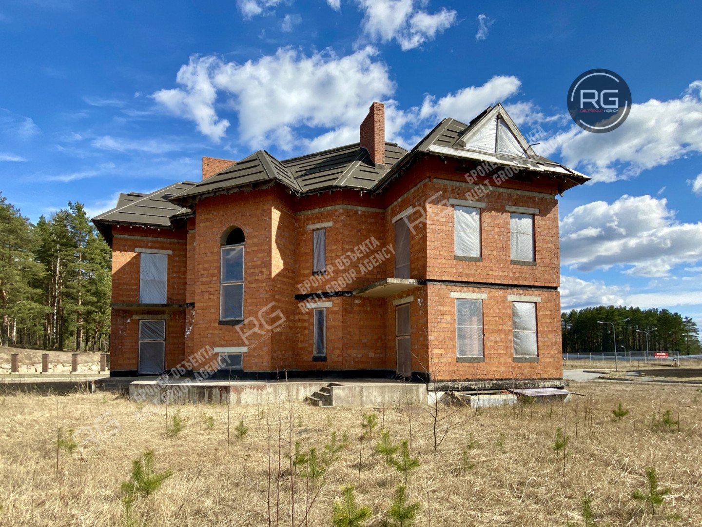   Кирпичный дом 685 м2, 685 кв.м. 