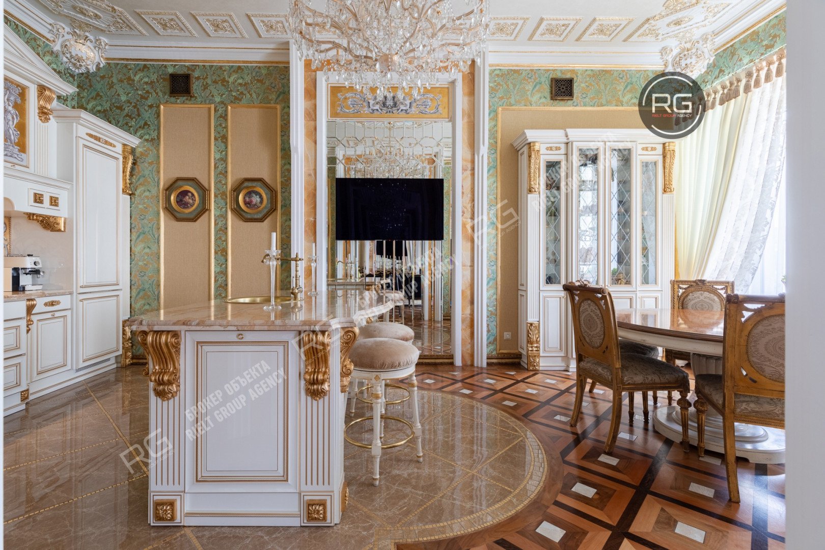   4-к квартира, 172.1 кв.м. 