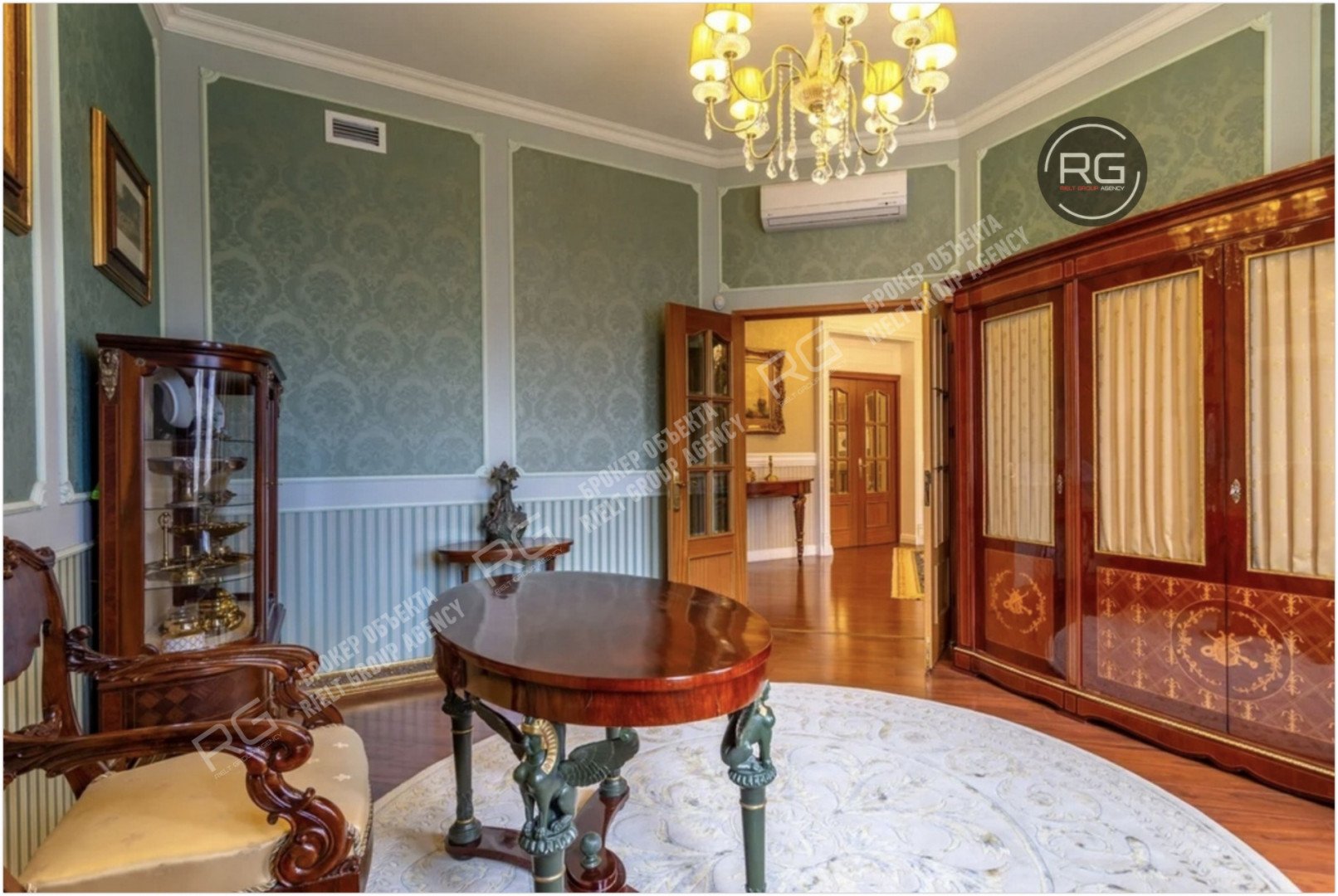   5-к квартира, 223.1 кв.м. 