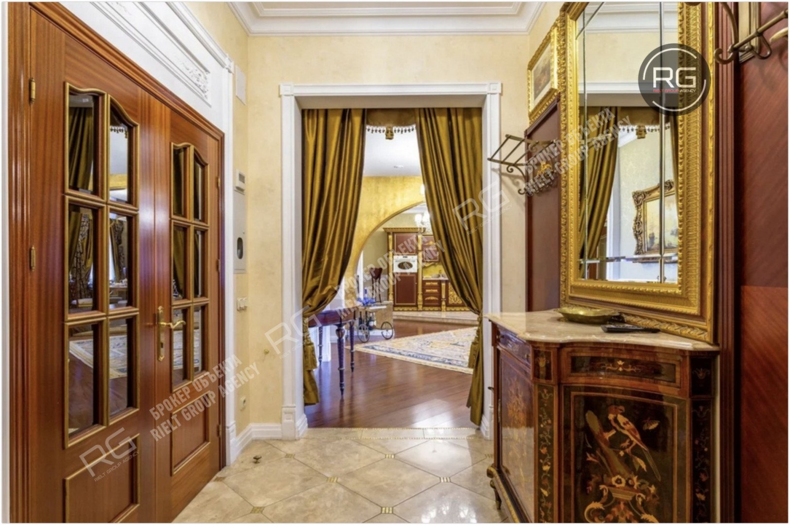   5-к квартира, 223.1 кв.м. 