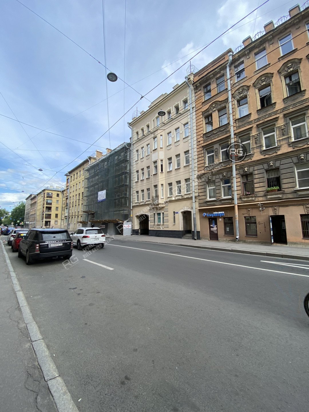   Аренда здания 850м2 рядом с метро, 850 кв.м. 