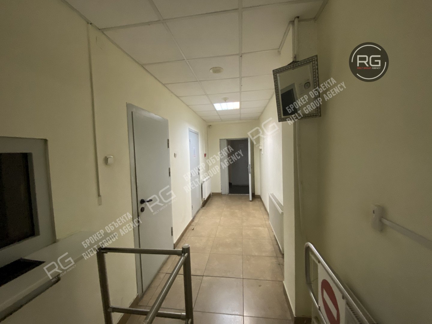   Аренда здания 850м2 рядом с метро, 850 кв.м. 