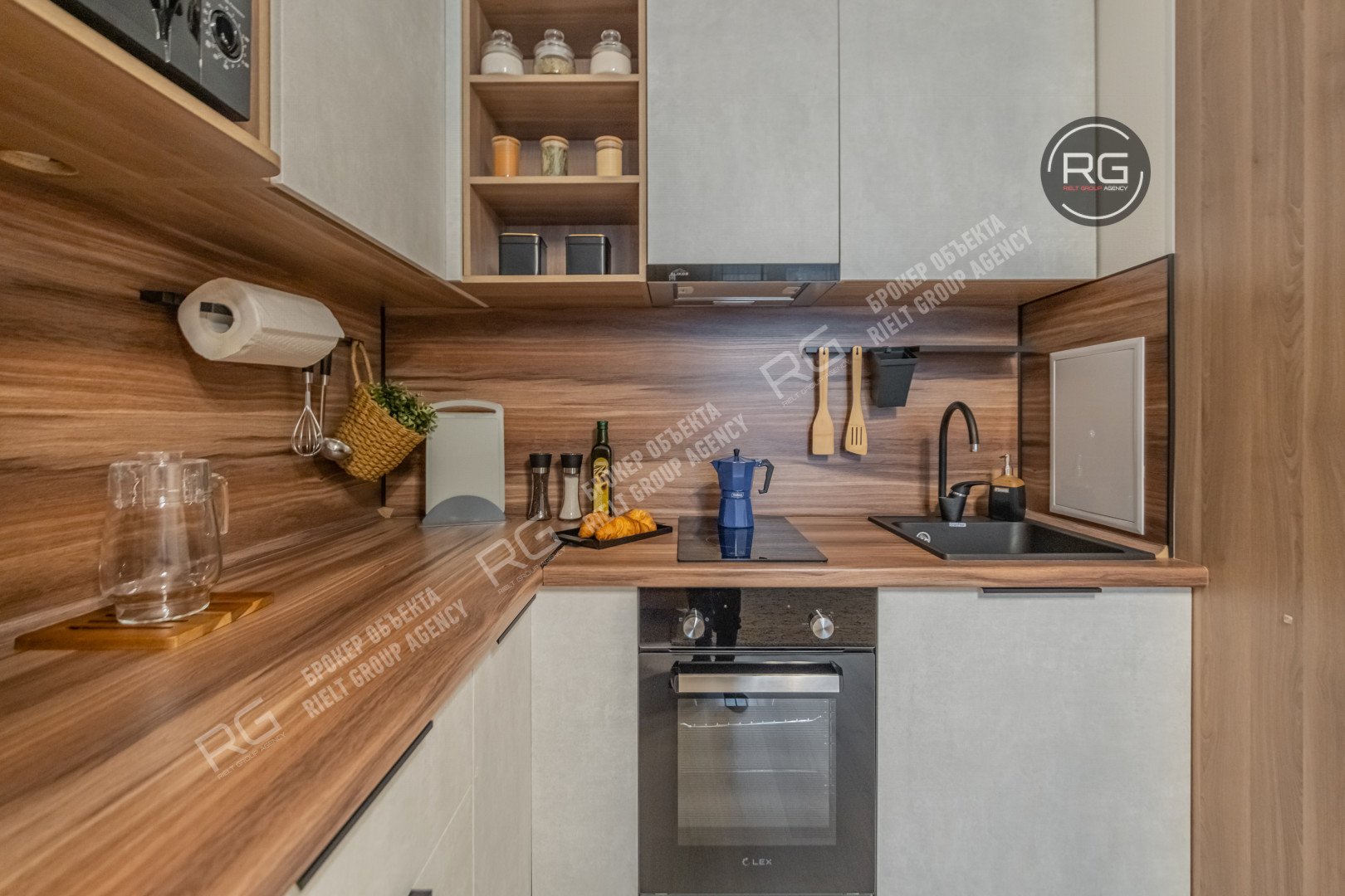   Дизайнерская 1к. квартира, 31 кв.м. 