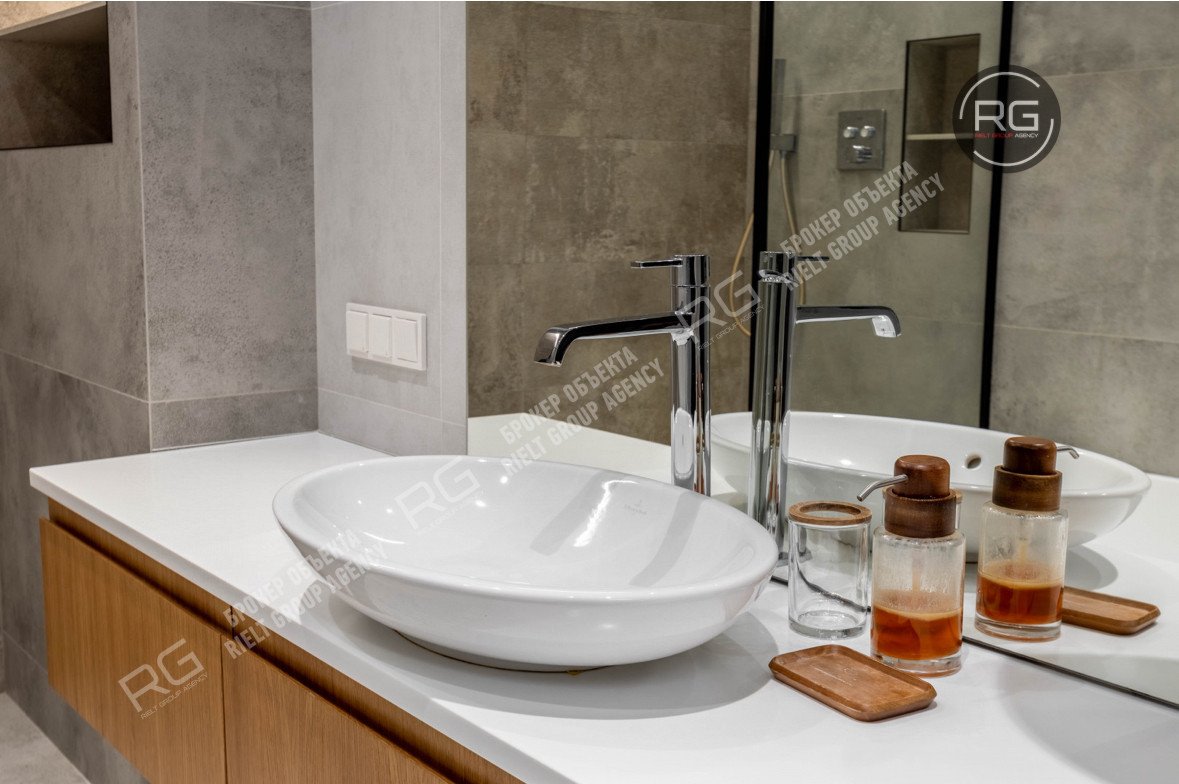   Дизайнерская квартира, 103 кв.м. 
