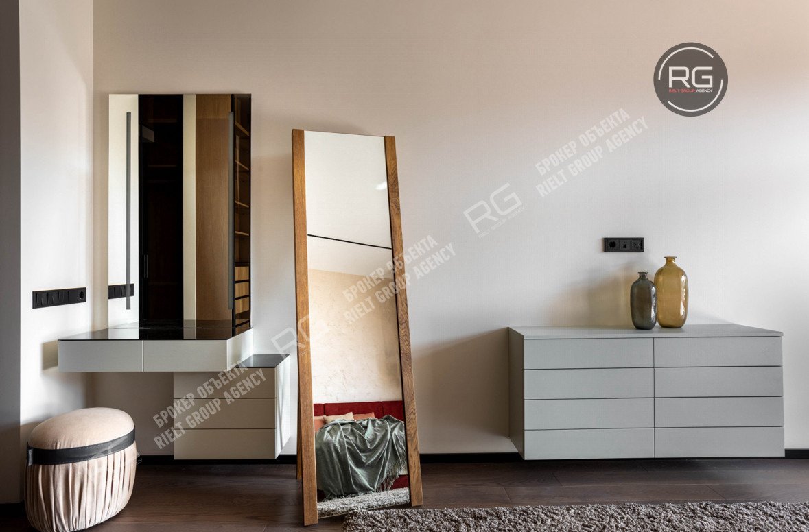   Дизайнерская квартира, 103 кв.м. 