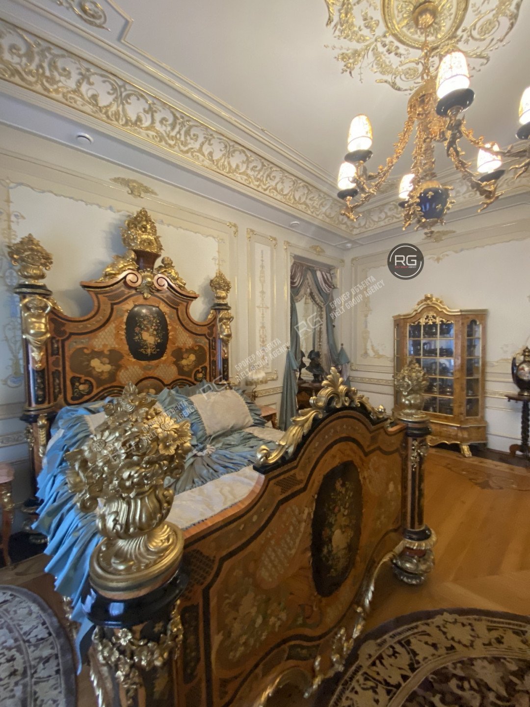   Дизайнерские апартаменты, 540 кв.м. 