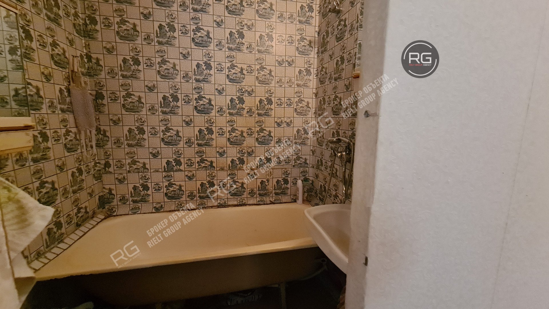   Комната в 2-х квартире, 52 кв.м. 