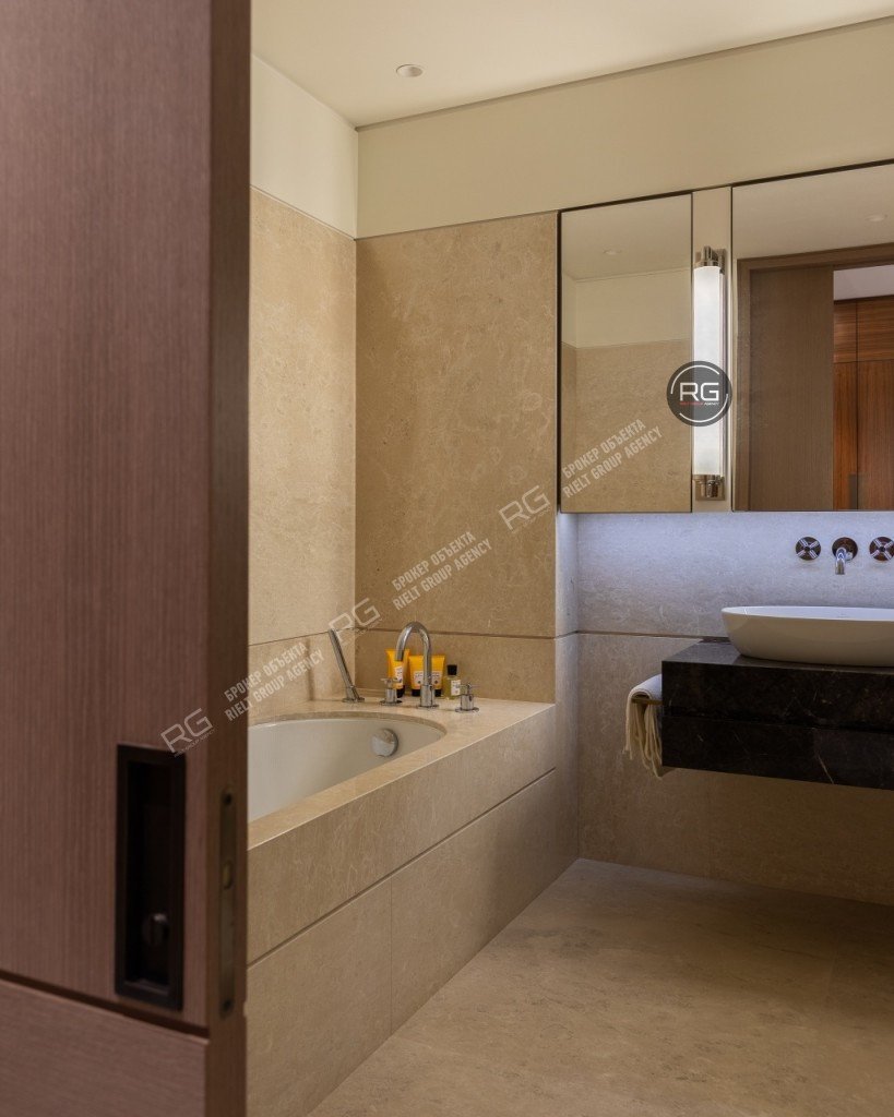   Квартира De Luxe с 1 спальней, 51.34 кв.м. 
