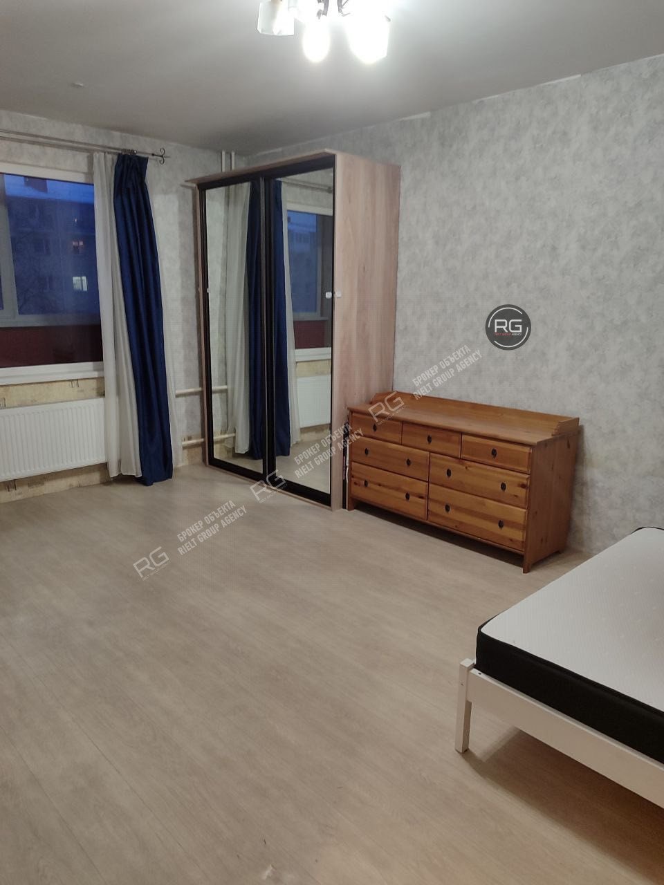   Квартира возле метро, 45 кв.м. 