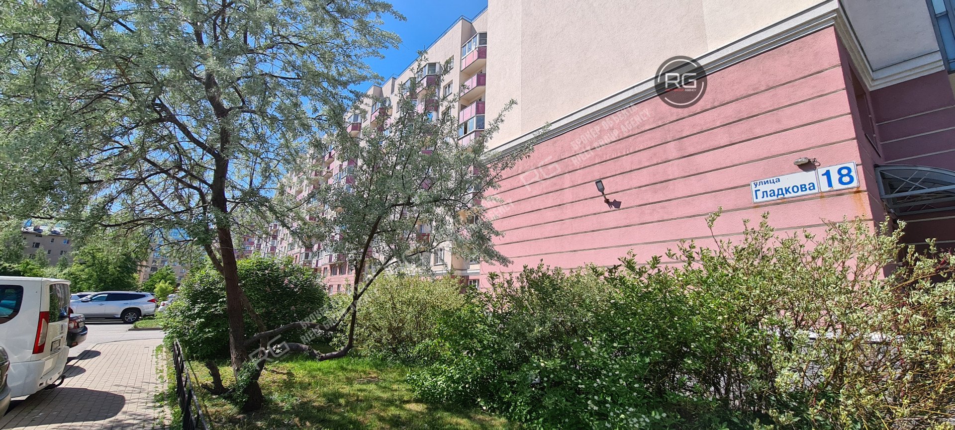   Квартира возле метро, 45 кв.м. 