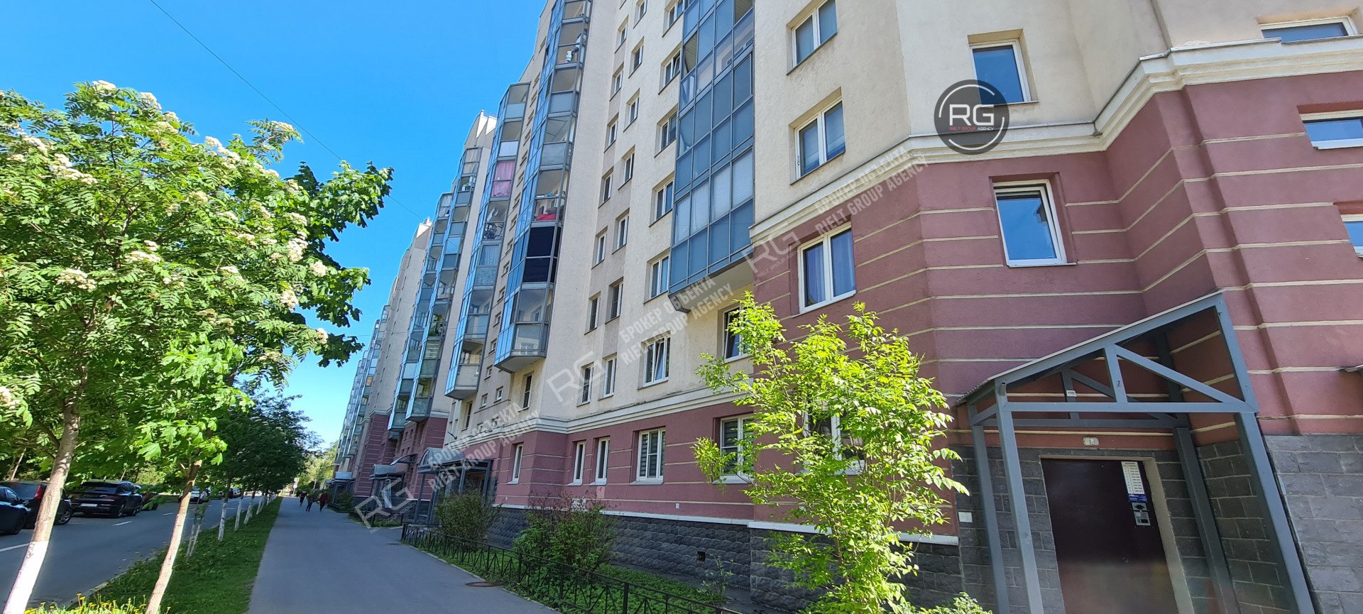   Квартира возле метро, 45 кв.м. 