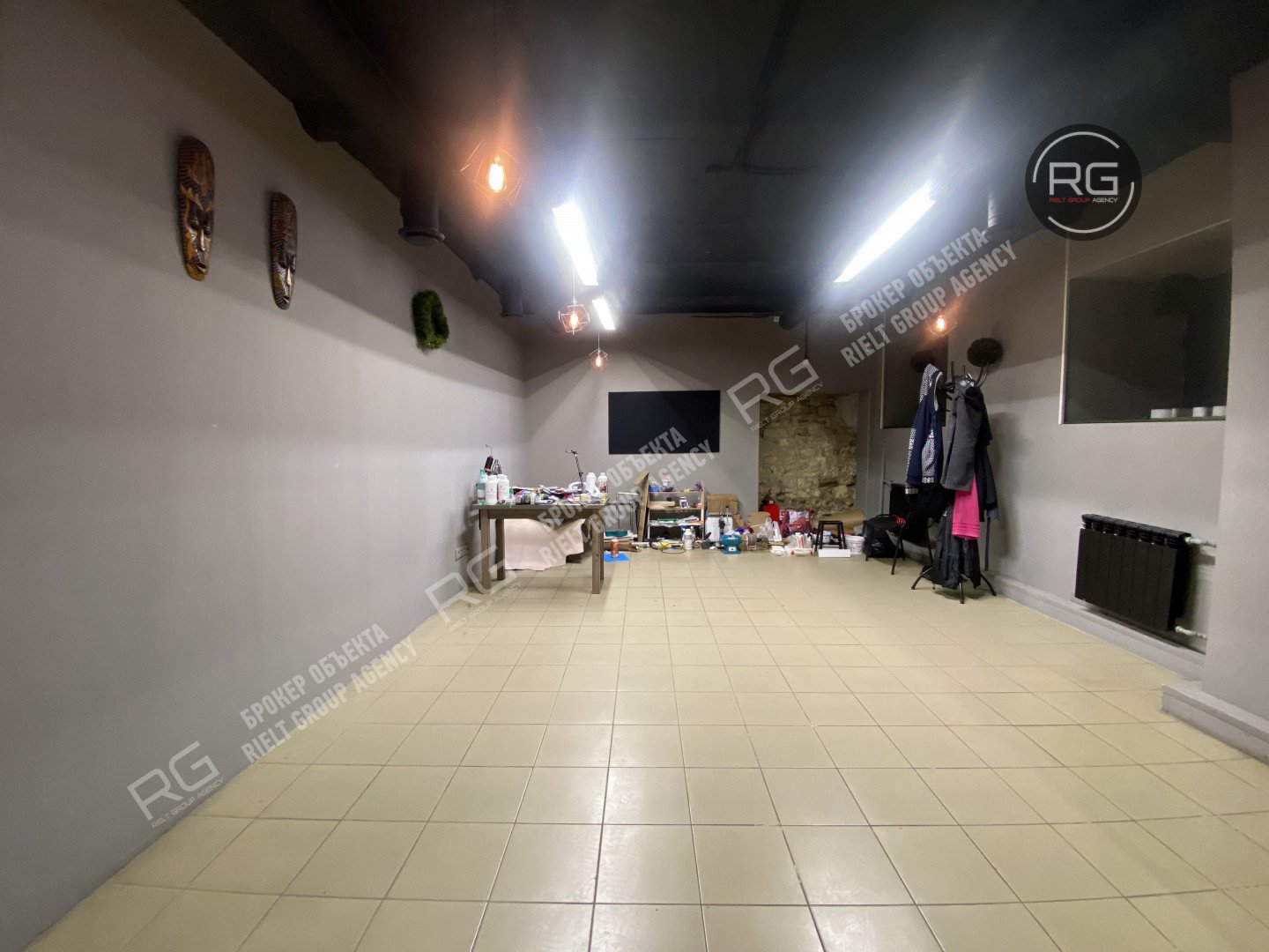   Продажа помещения у метро!, 105 кв.м. 