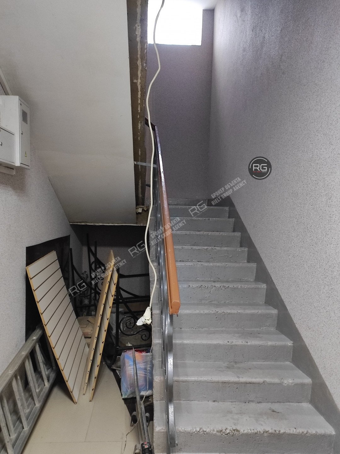   Продажа здания с арендаторами, 420 кв.м. 