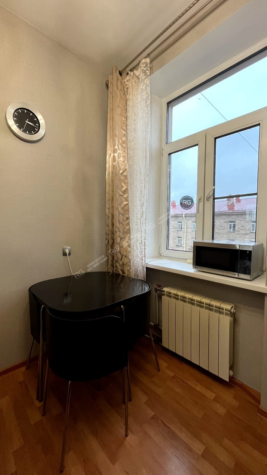   Укомплектованная квартира, 50 кв.м. 