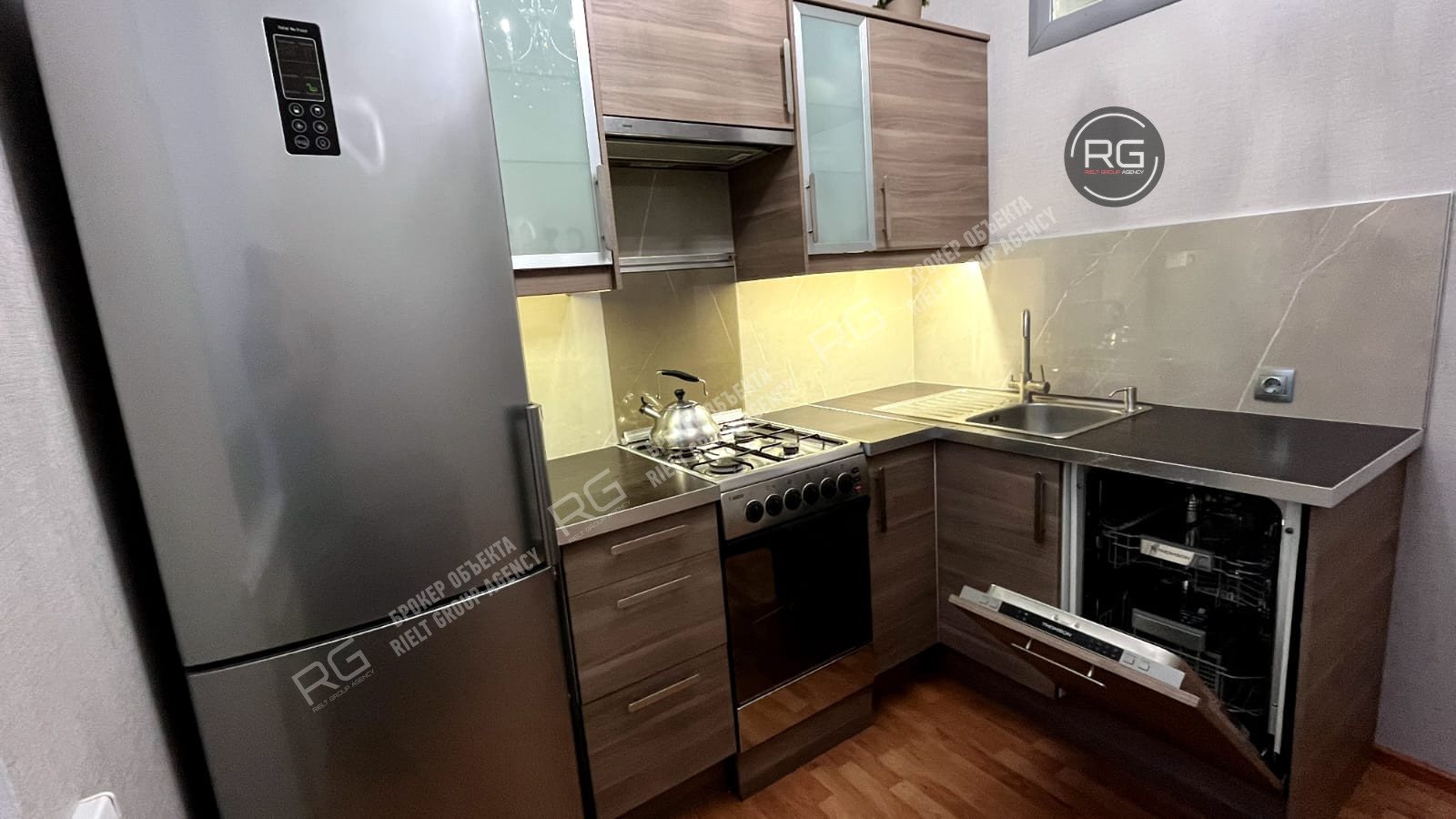   Укомплектованная квартира, 50 кв.м. 