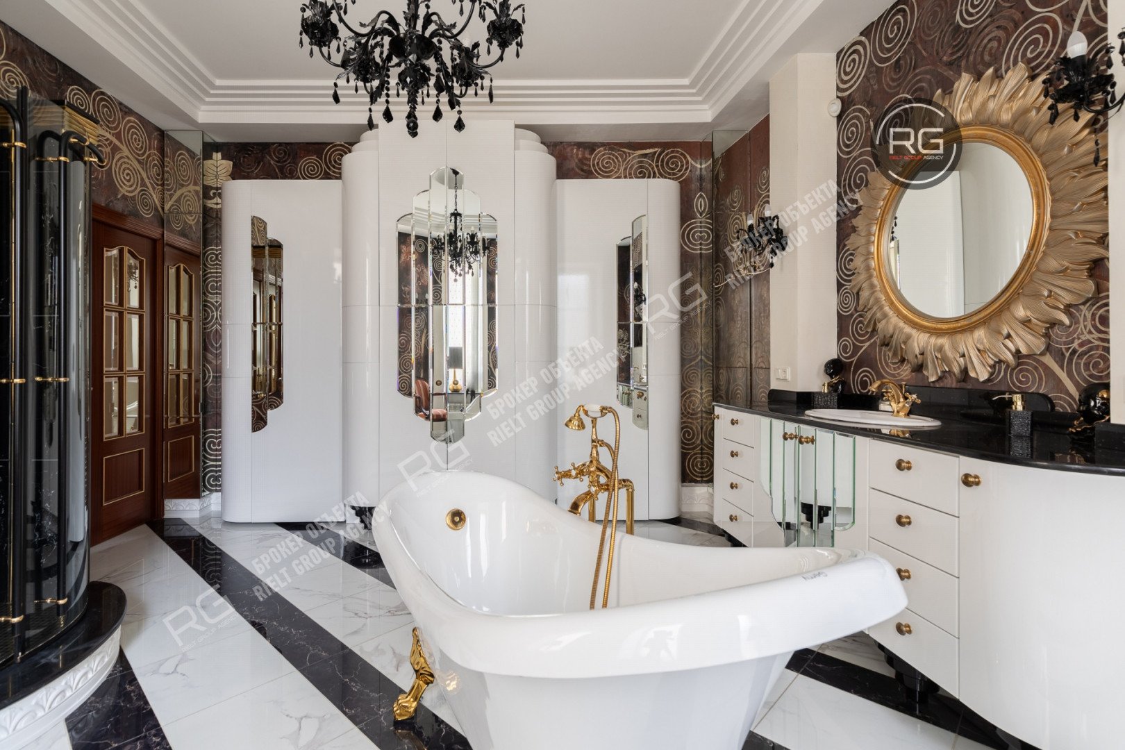  Видовая дизайнерская квартира, 221.4 кв.м. 