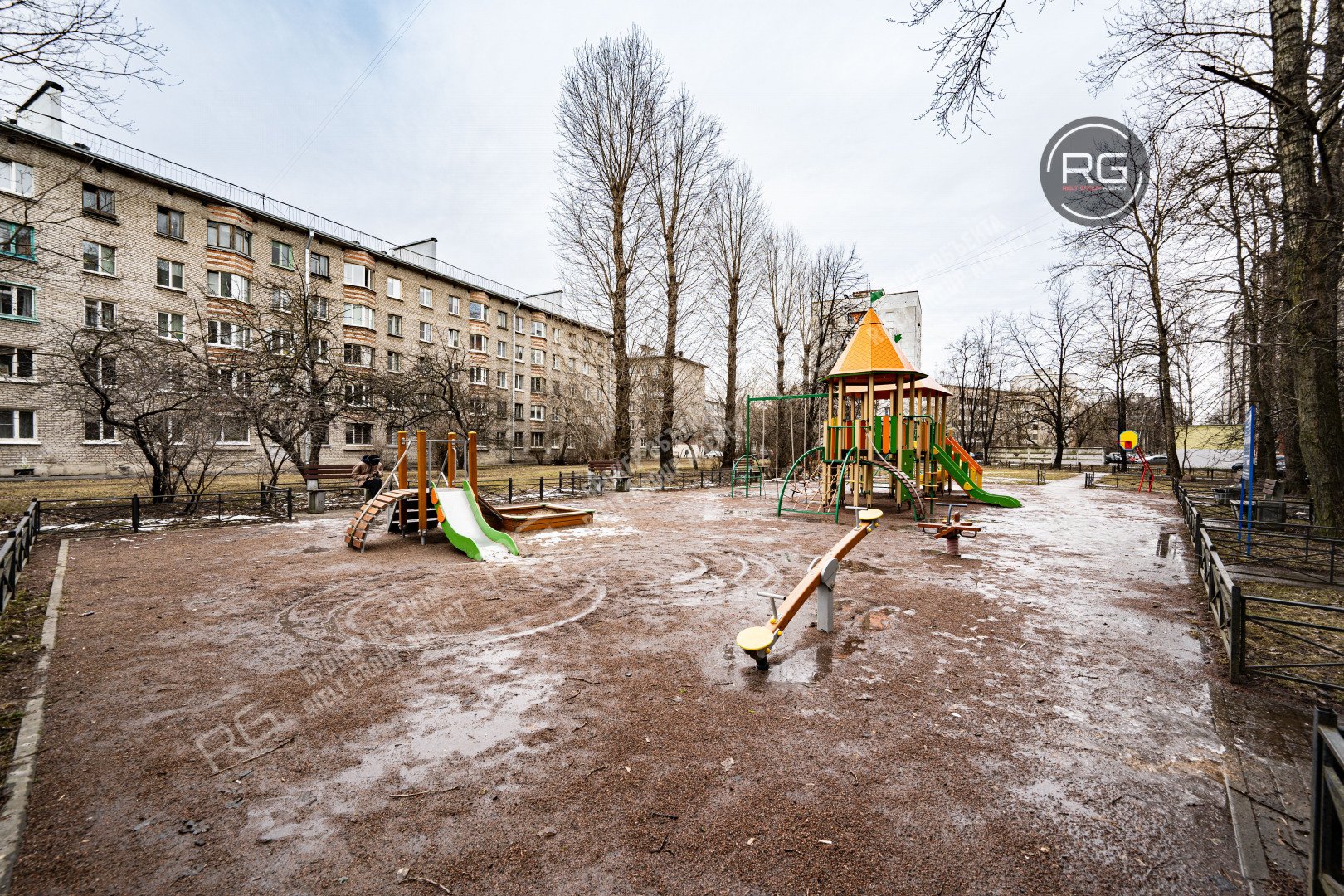   Зеленый район, пешком от метро, 42 кв.м. 